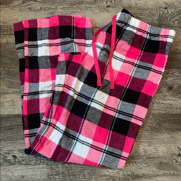 pink flannel pajama pants